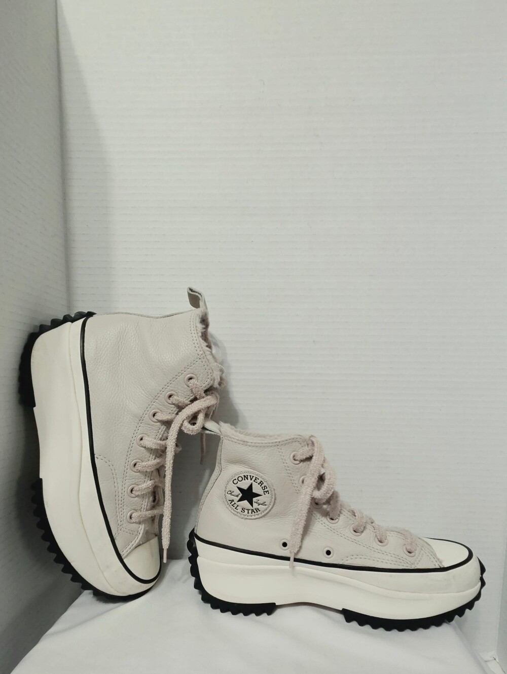 Converse Run Star Hike Hi Fur Lined Soft Pink/Beige Leather Sneakers 7 - Picture 8 of 13
